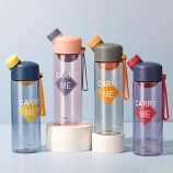 550ML创新提手塑料杯可爱时尚杯便携防漏学生随手杯