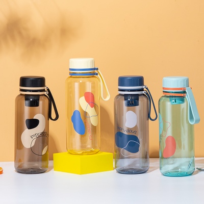 800ML运动提手塑料杯带茶隔水杯学生户外旅行杯子