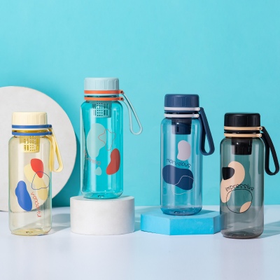 600ML运动提手塑料杯带茶隔水杯学生户外旅行杯子