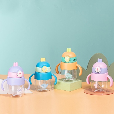 450MLUZU萌兔兔学饮塑料杯儿童双手柄吸管杯(彩盒）