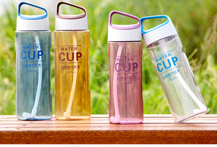 1.5L亿本大容量PC水壶户外旅行吸管水杯便携运动塑料太空杯