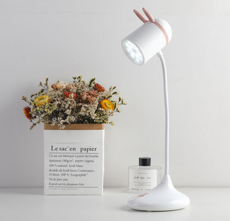 574兔子触摸感应台灯卧室床头灯儿童护眼学习LED灯