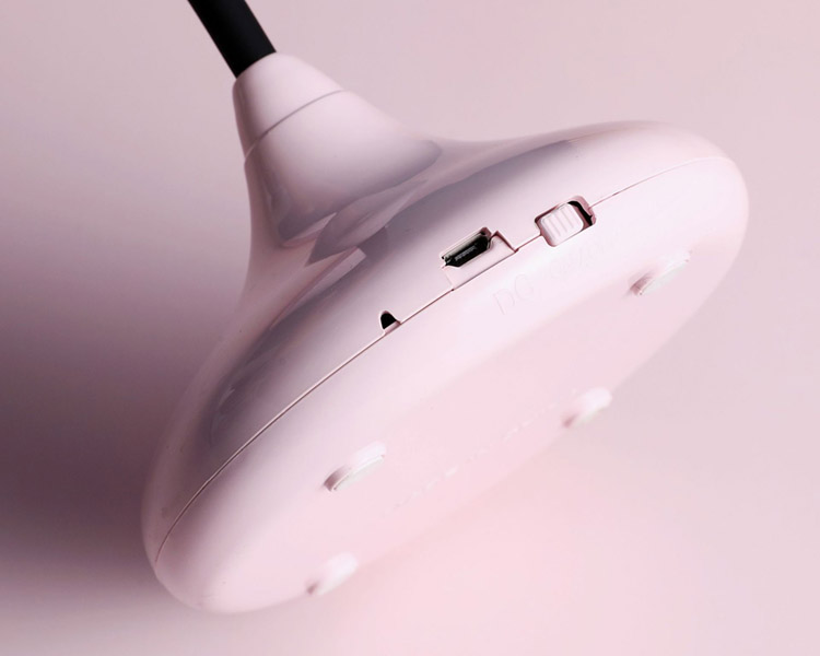 590触摸感应台灯简约北欧学生床头书桌led小夜灯