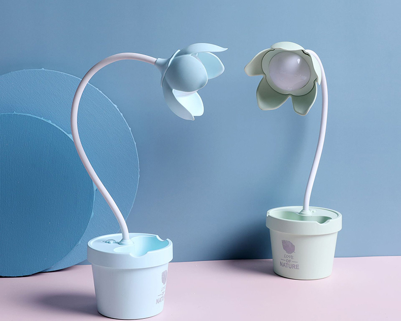 花朵笔筒台灯学生宿舍护眼学习两用创意个性