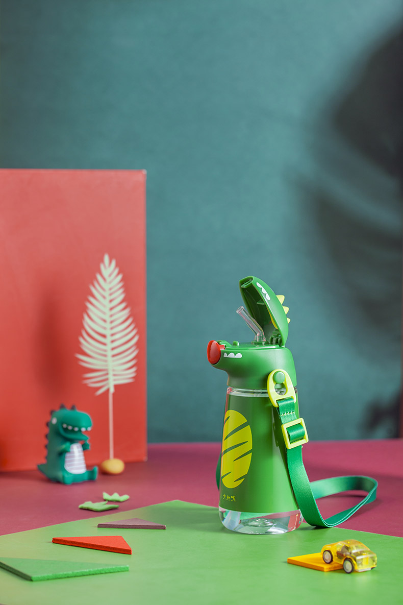 400ml恐龙背带水壶爱可爱卡通儿童水杯户外便携杯子