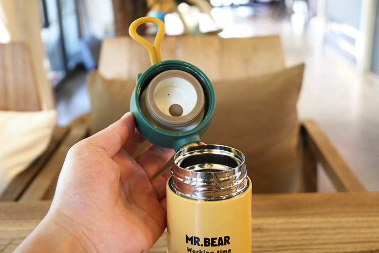 380ML悦酷弹盖萌熊保温杯学生可爱带提绳水杯随手杯