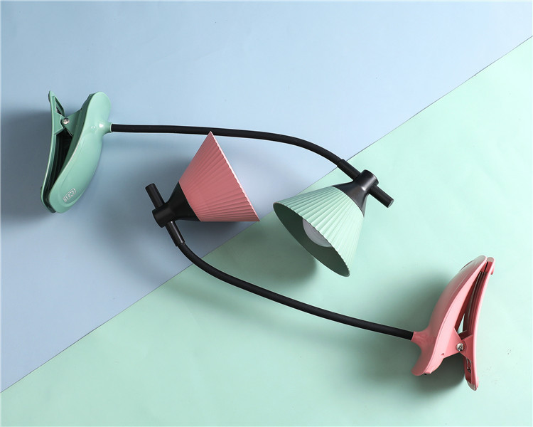 1003触摸感应台灯夹子护眼LED阅读灯USB充电小夜灯