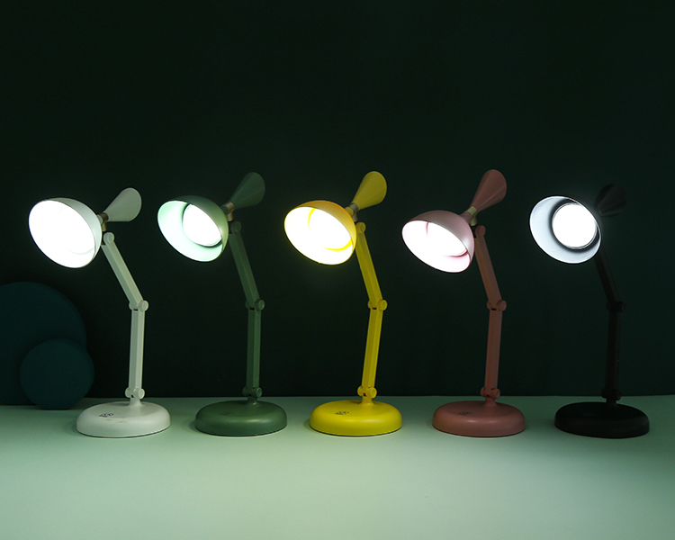 北欧风折叠式台灯触摸感应学生LED调光书桌学习台灯