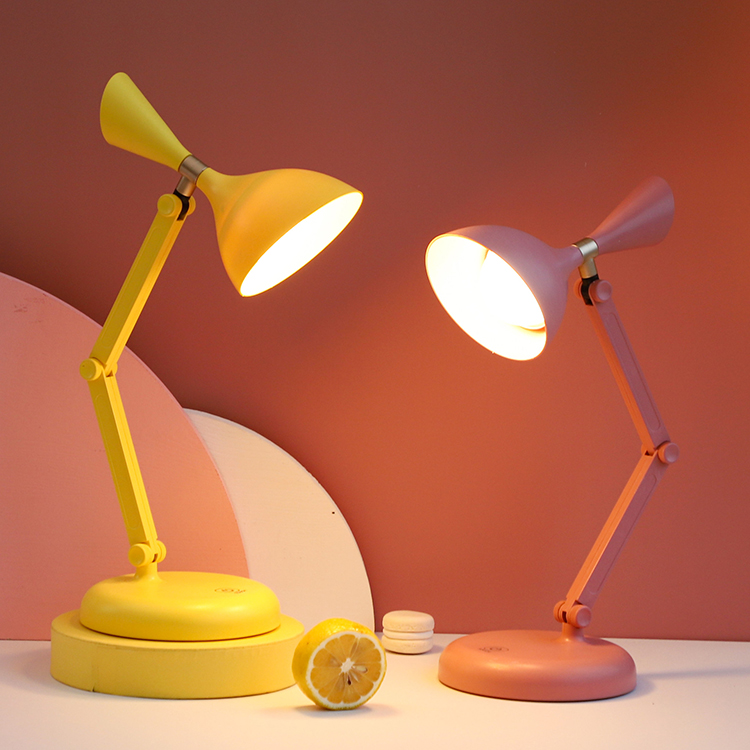 北欧风折叠式台灯触摸感应学生LED调光书桌学习台灯