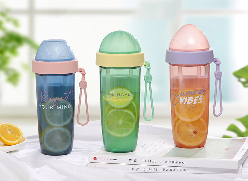 600ML英文暮色双饮吸管杯便携提手户外运动健身塑料杯
