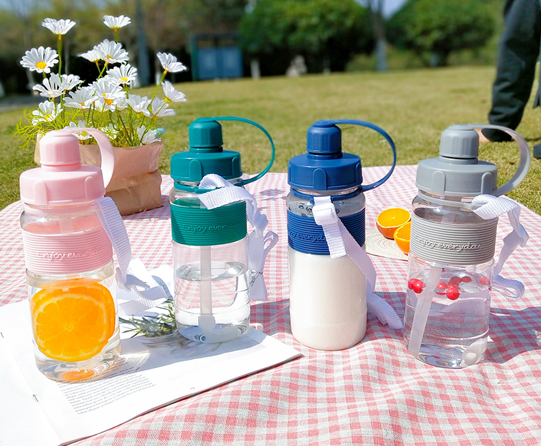 600ML简约清新太空手提塑料杯户外便携杯子旅行随手杯