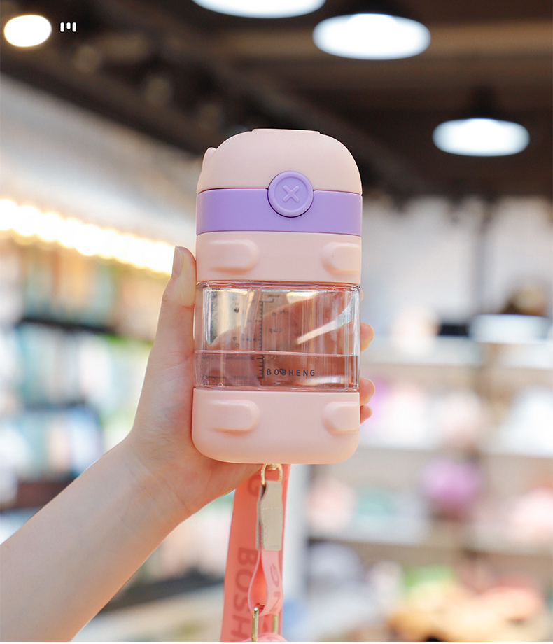 500ML卡通麦琪弹盖塑料杯带刻度便携水杯（Tritan/彩盒）