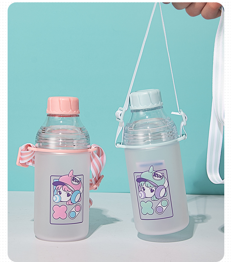 450ML亿本物语青春太空塑料杯便携背带水杯（彩盒）