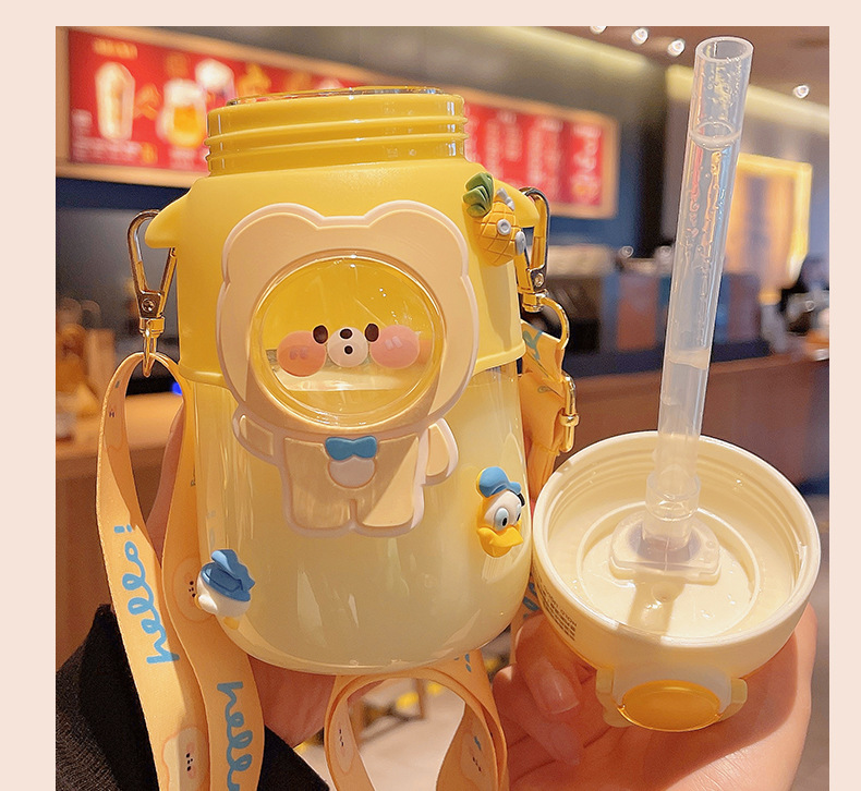 720ML哈啰熊塑料杯高颜值女生夏季大容量便携水壶