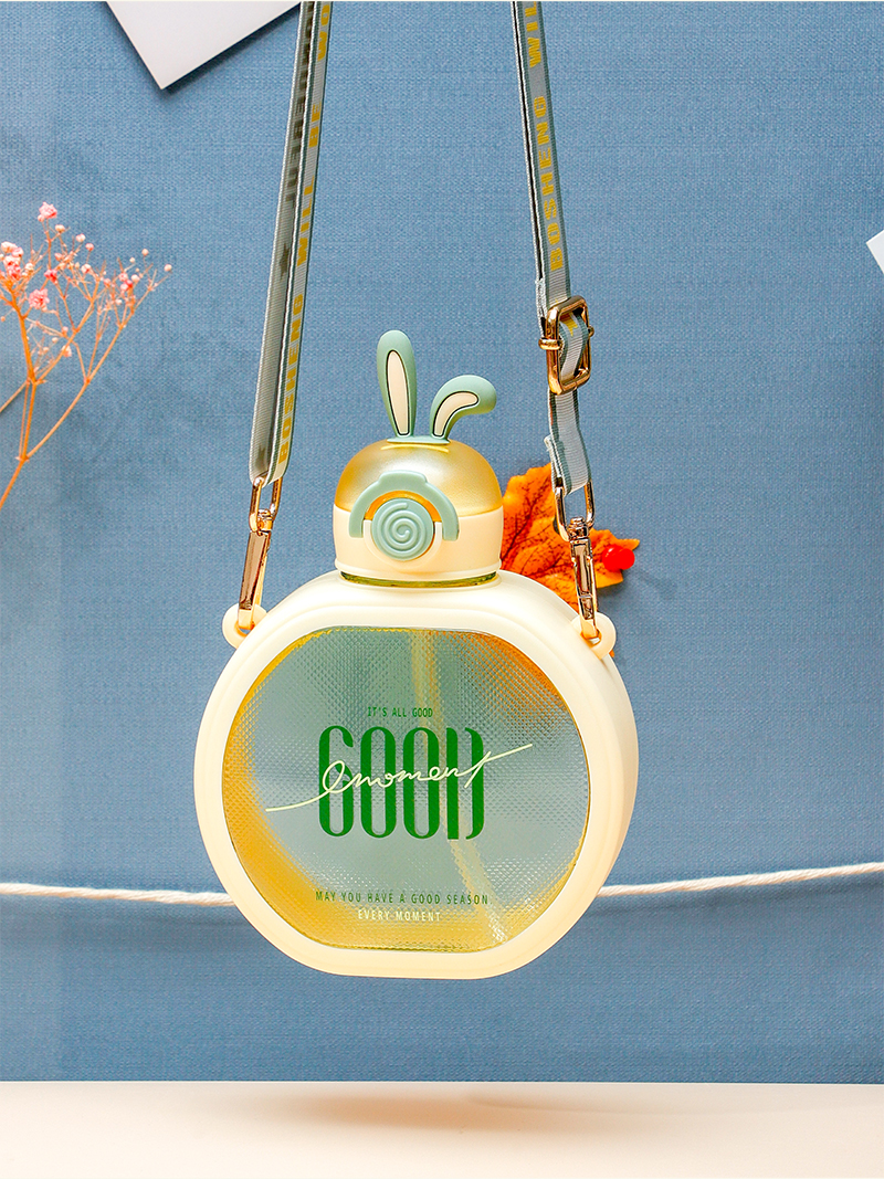 610ML兔耳炫彩英文款塑料杯