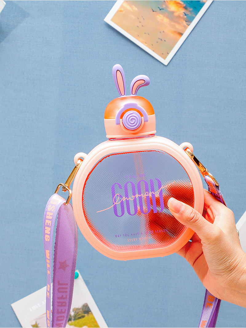 610ML兔耳炫彩英文款塑料杯